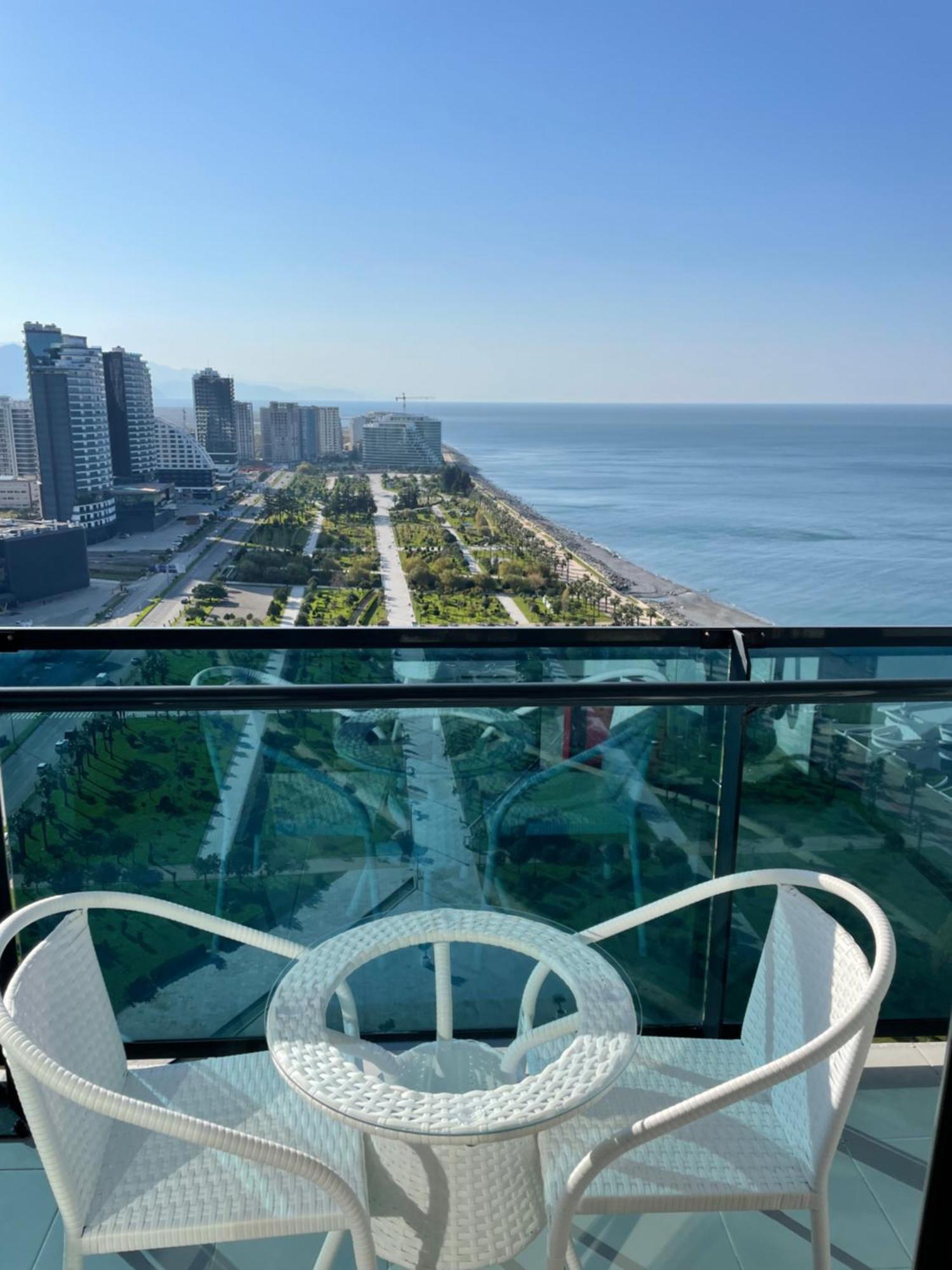 Sea View Apartments Orbi Beach Tower Batumi Luaran gambar