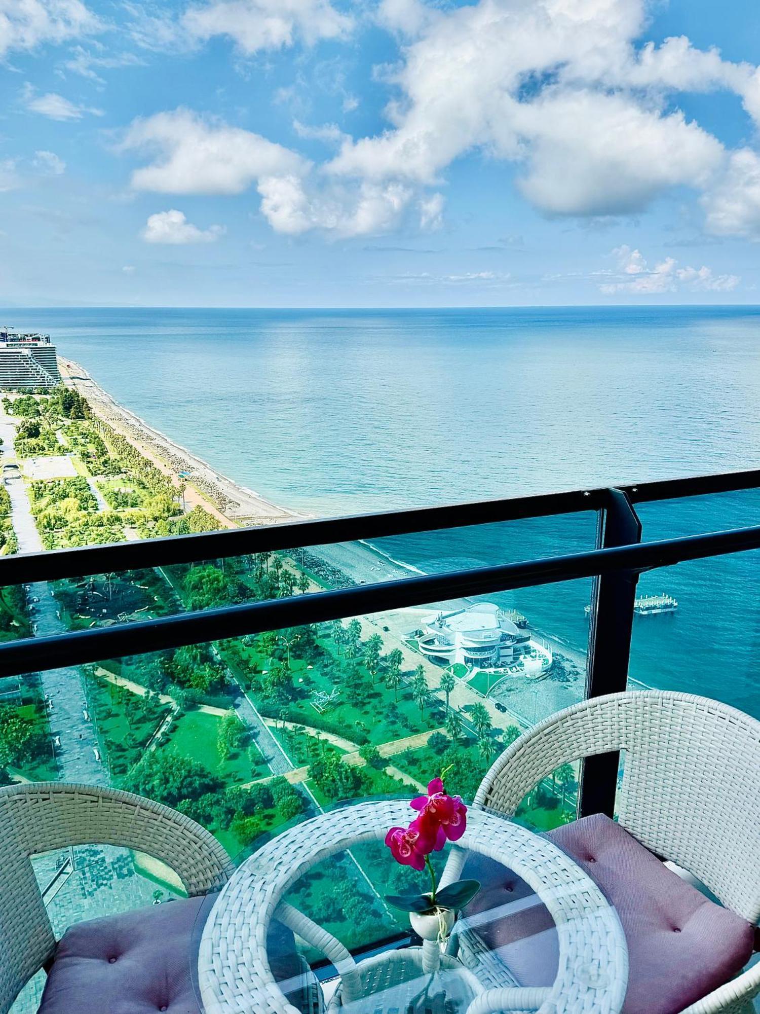 Sea View Apartments Orbi Beach Tower Batumi Luaran gambar