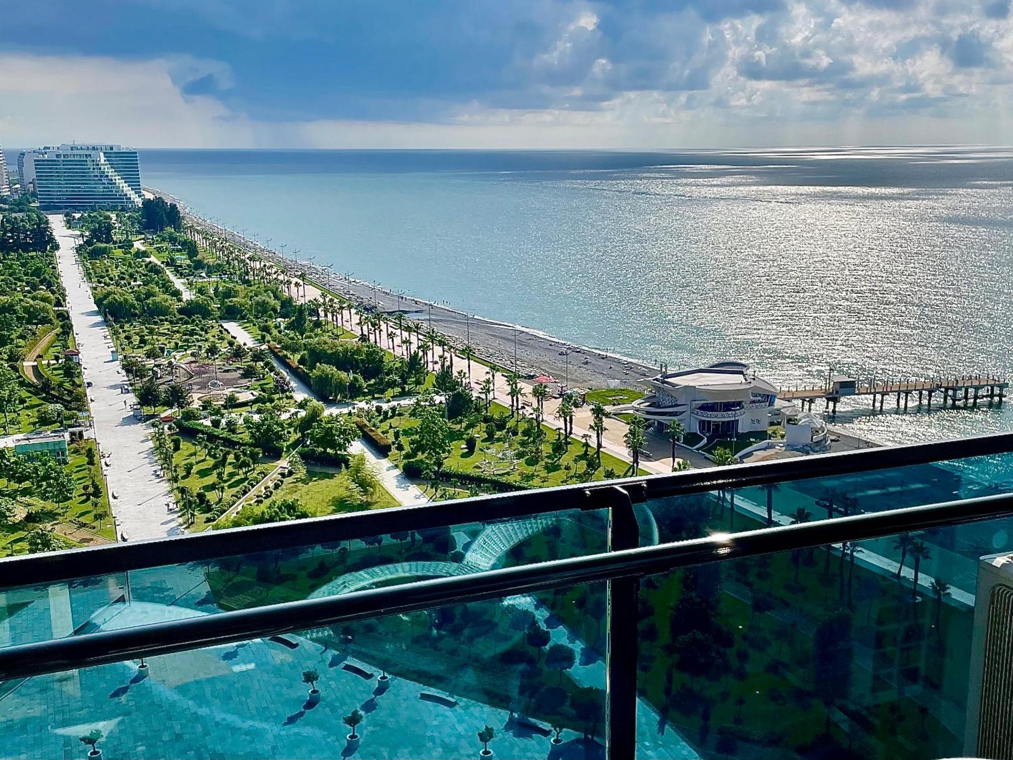 Sea View Apartments Orbi Beach Tower Batumi Luaran gambar